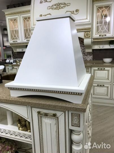 Вытяжка Elikor Вилла 60 бежевый с золотой патиной