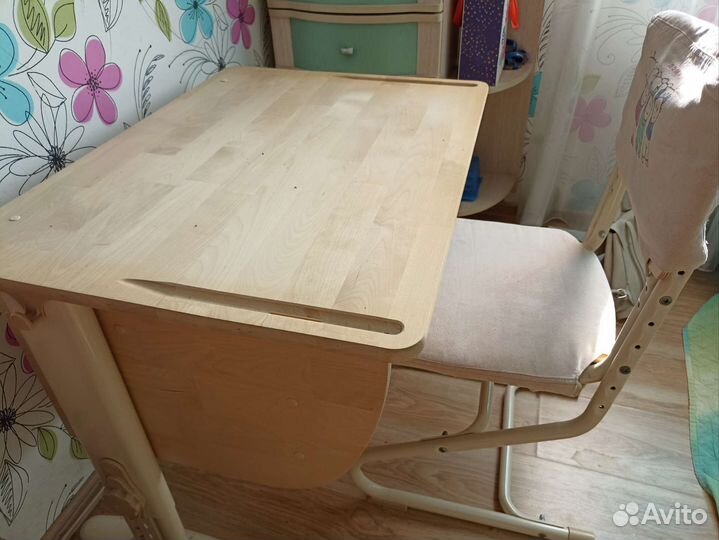 Детские стол и стул для учебы