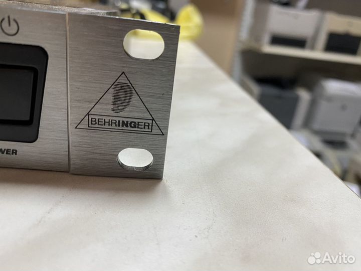 Подавитель обратной связи Behringer FBQ2496