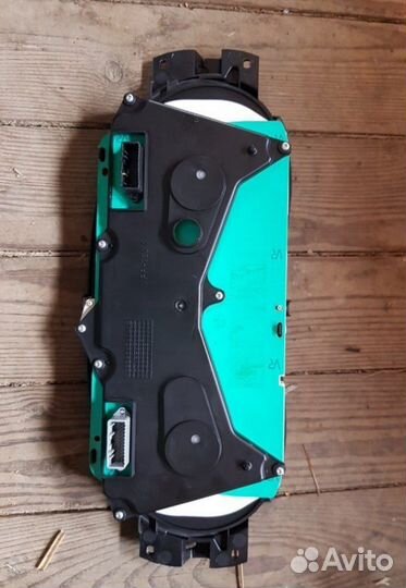 Renault logan приборка щиток приборов