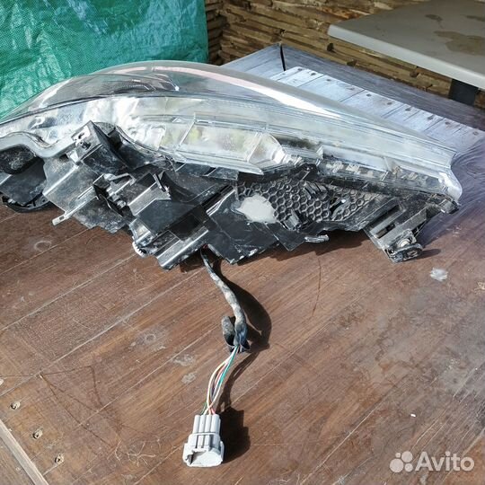 Фара правая Nissan Murano