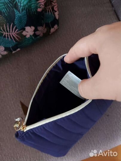 Косметичка большая ив Роше