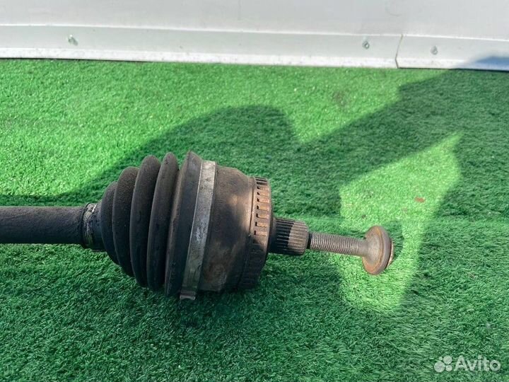 Полуось (привод) передняя правая R