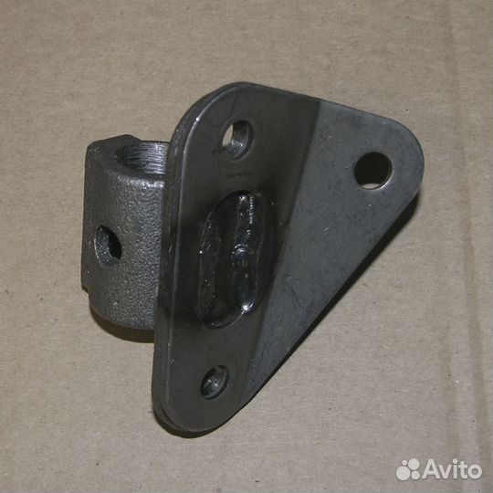 Держатель зеркала заднего вида урал левый (кронште