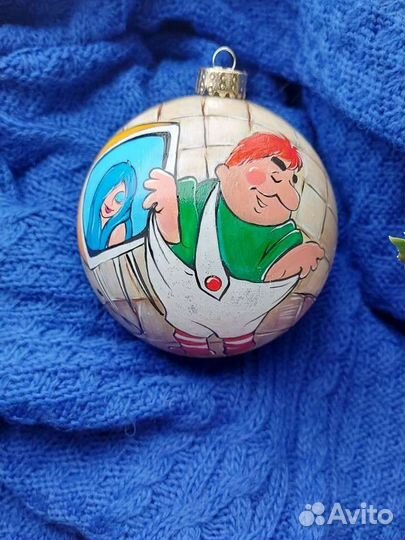 Елочный шар