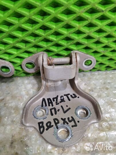 Передние левые петли двери Chevrolet Lacetti