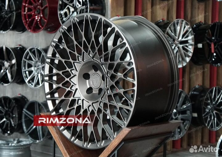 Кованые диски R22 на Bmw X7 G07