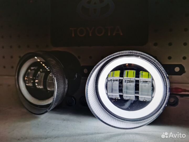 Туманки Toyota avensis ангельские глазки 60w