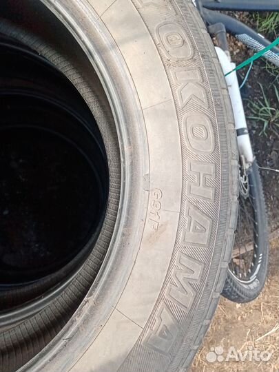 Yokohama 104ZR 225/60 R17 99V