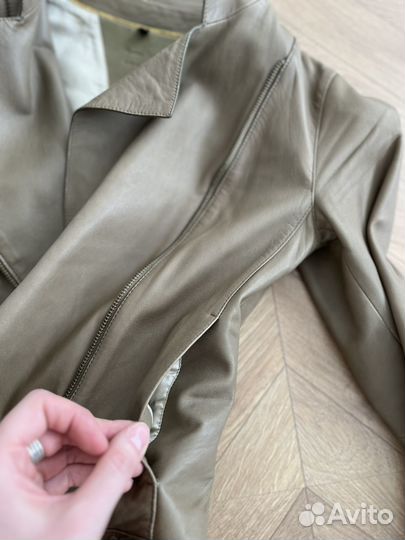 Кожаная куртка massimo dutti xs