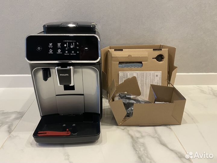 Кофемашина Philips Series 2200 EP2236/40 LatteGo