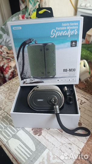 Блютуз колонка