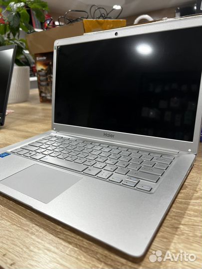 Ноутбук Haier A1410EM