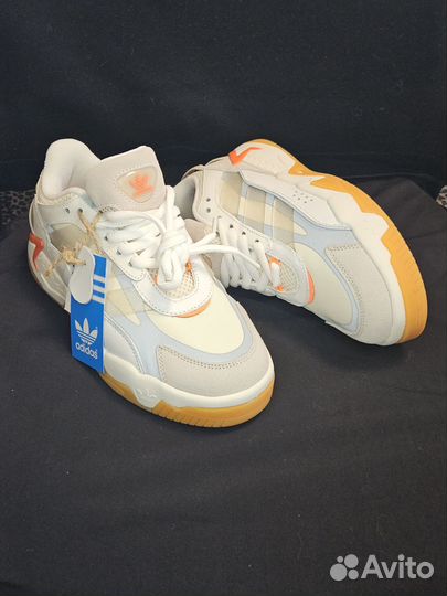 Кроссовки женские adidas niteball 2