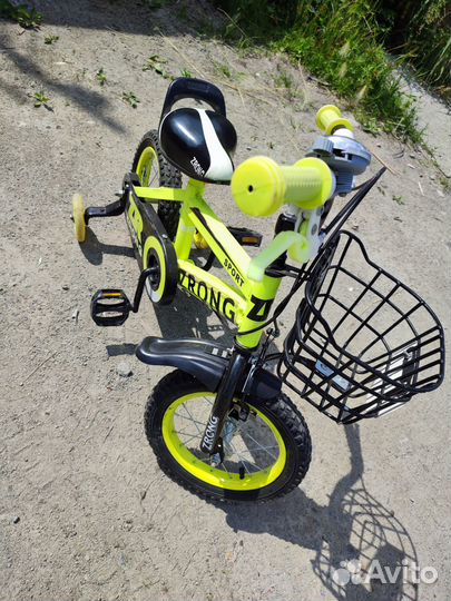 Велосипед детский 3-4 года