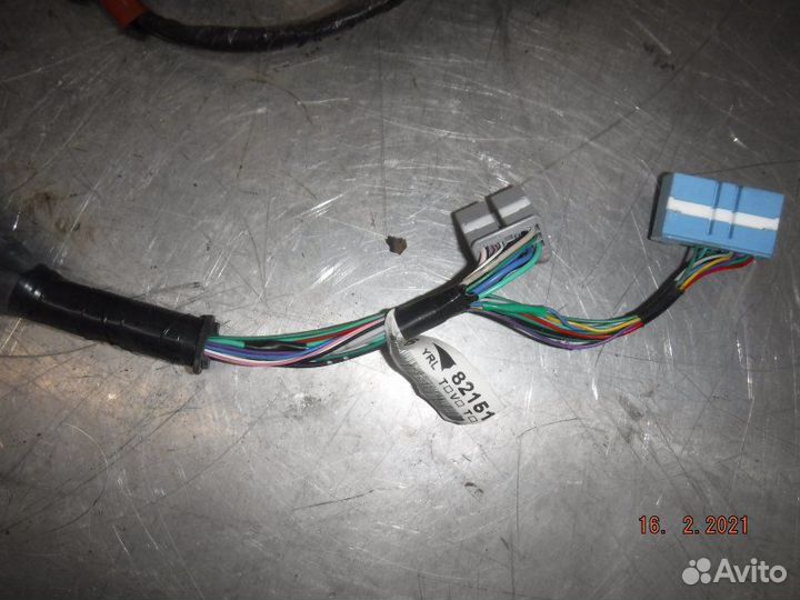 Проводка двери передняя правая Toyota Camry 50 2AR
