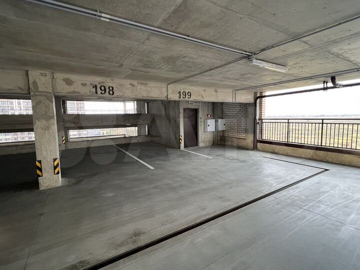 Машиноместо, 15 м²