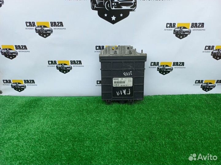 Блок управления двигателем Volkswagen Golf