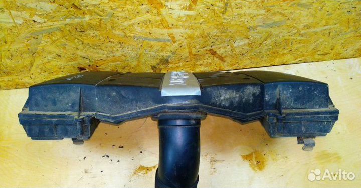 Корпус воздушного фильтра Mercedes-Benz S-Class