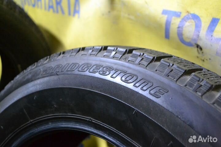 Bridgestone Blizzak VRX 215/60 R16