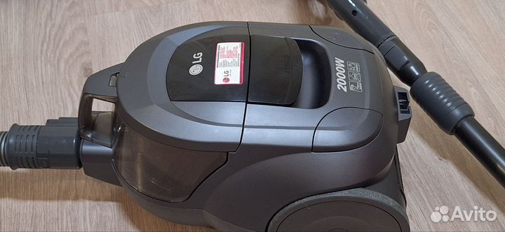 Пылесос LG 2000W