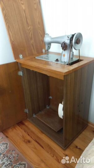 Швейная машина