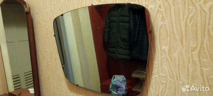 Зеркало настенное бу