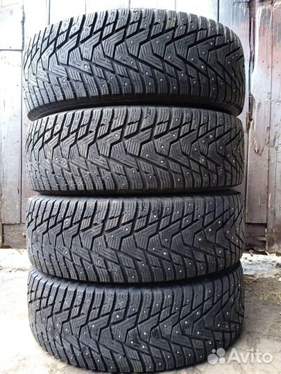 Hankook Winter I'Pike RS2 W429 215/65 R16