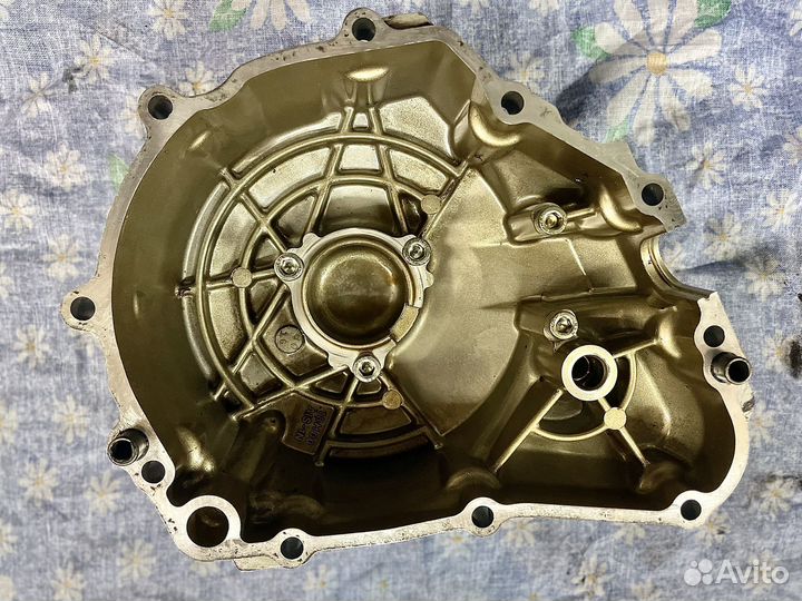 Крышка генератора Suzuki