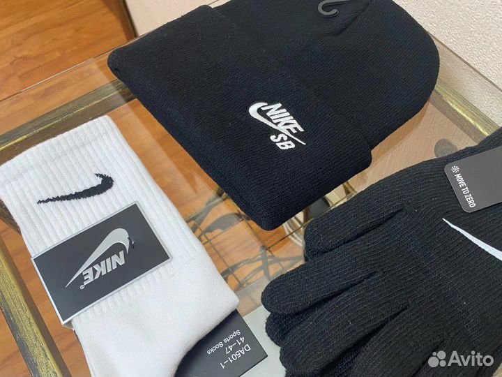 Комплект 3в1 найк Шапка и перчатки Nike