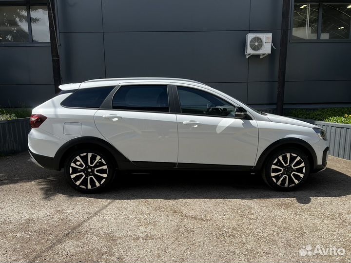 LADA Vesta Cross 1.8 CVT, 2024