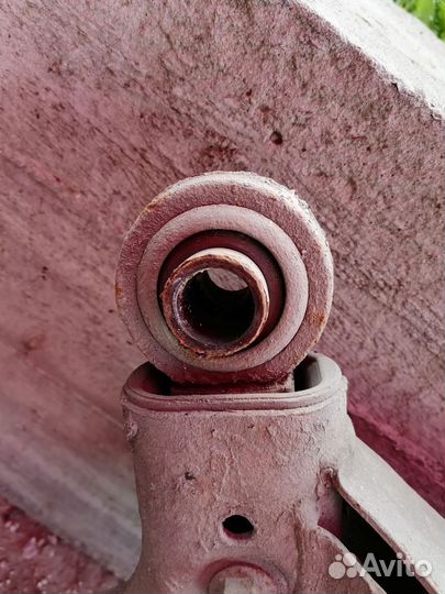 Задняя балка Volvo 850