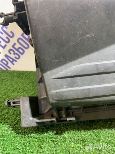 Корпус воздушного фильтра Opel Meriva-A хэтчбек