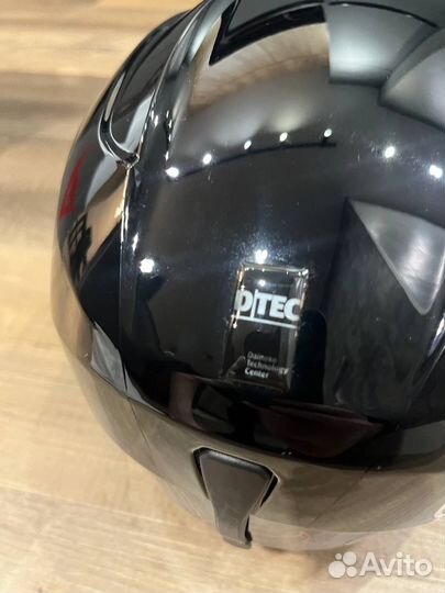 Горнолыжный шлем