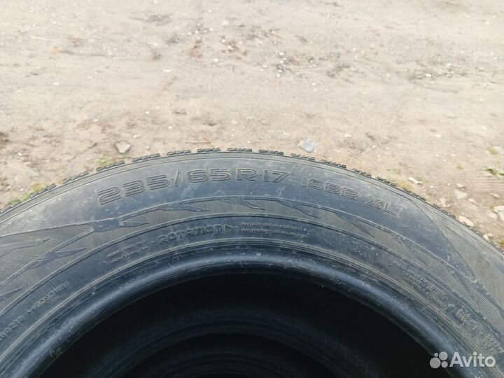 Nokian Tyres Hakkapeliitta R2 SUV 235/65 R17 108R