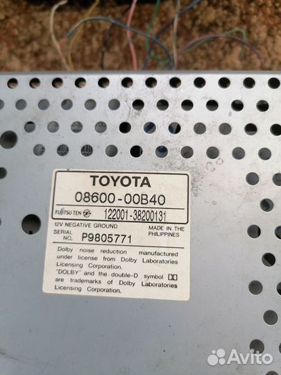 Штатный магнитофон