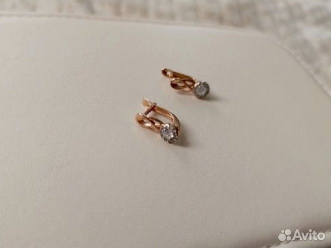 Золотые серьги с фианитами