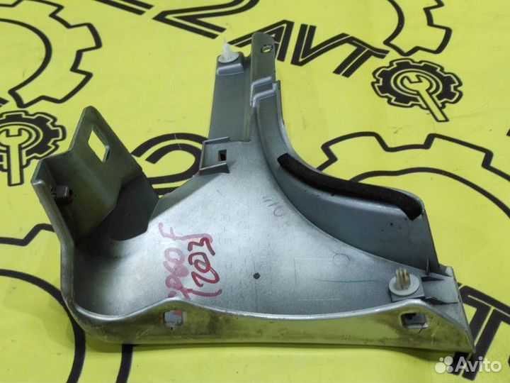 Накладка на крыло передняя левая Toyota Ist NCP60