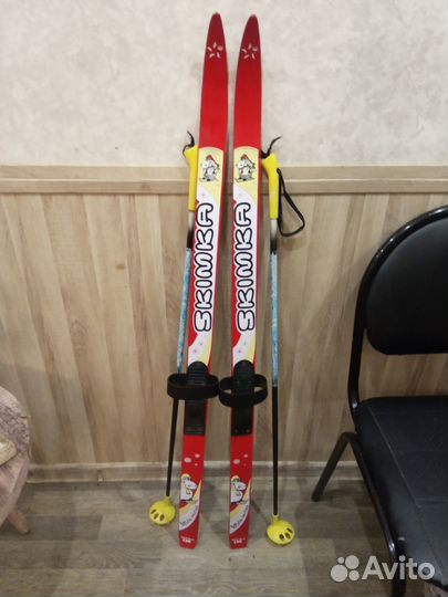 Продаю деревянные лыжи с палками. Лыжи - 120 см