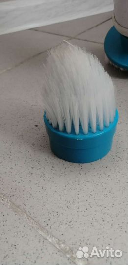 Аккамуляторная щётка для чистки кафеля