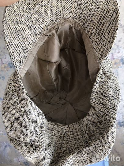 Новое фирменное стильное кепи