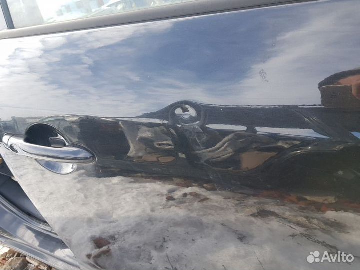 Дверь передняя правая Renault Megane 3