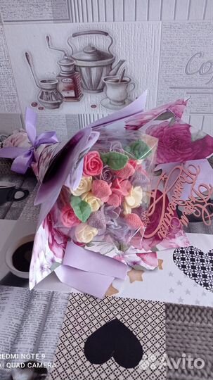 Букеты в шляпной коробке