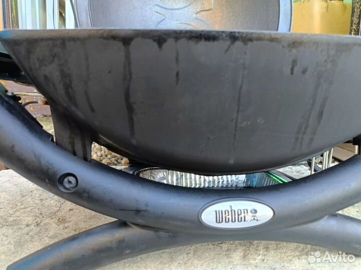 Weber q1200 gas grill