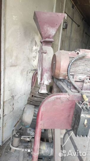 Дробилка для зерна