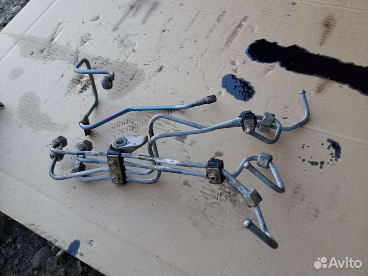 Трубка топливная Ниссан Террано 2 2.7D Маверик