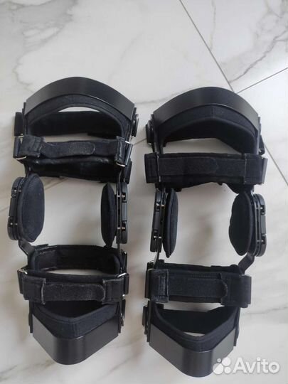 Ортез коленного сустава регулируемый