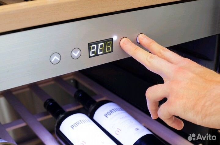 Винный шкаф. Холодильник для вина