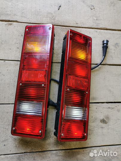 Задние фонари