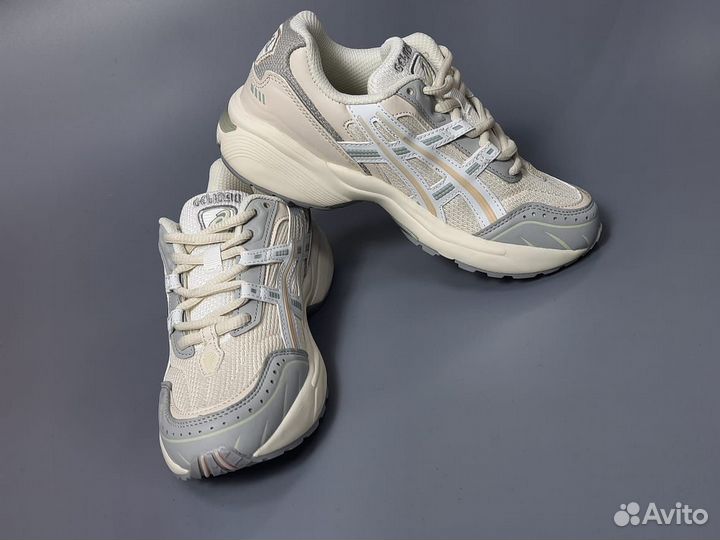 Кроссовки женские беговые asics